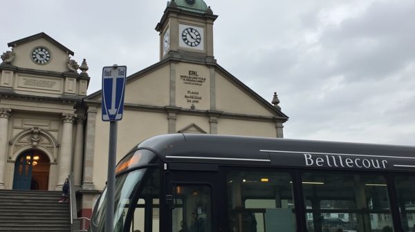 Besoin d'un minibus à Lyon pour un transport en groupe ?